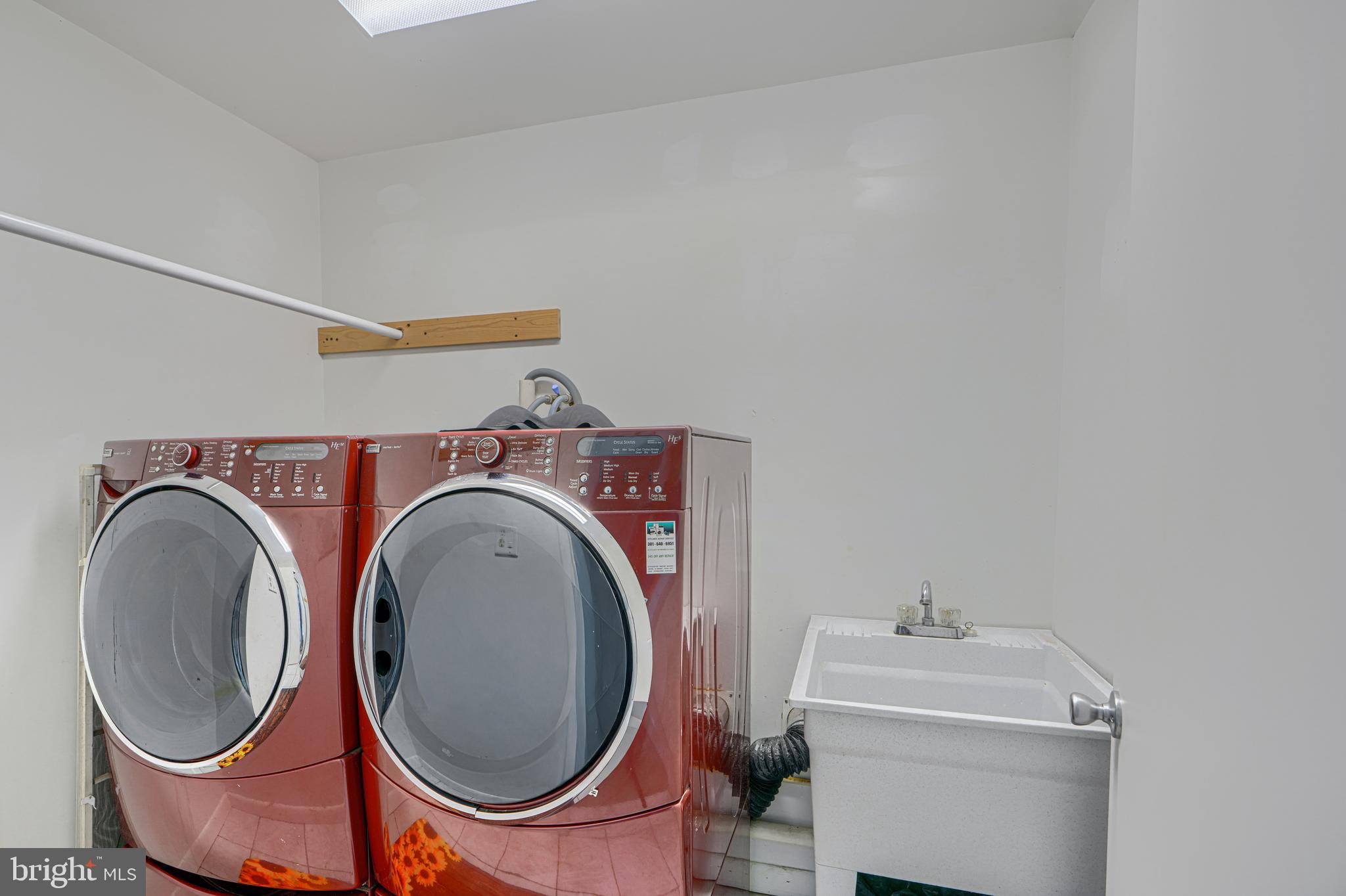 559 Fairmount Road Linthicum Heights, MD 21090 - Photo 34 of 58 Laundry on 2nd level