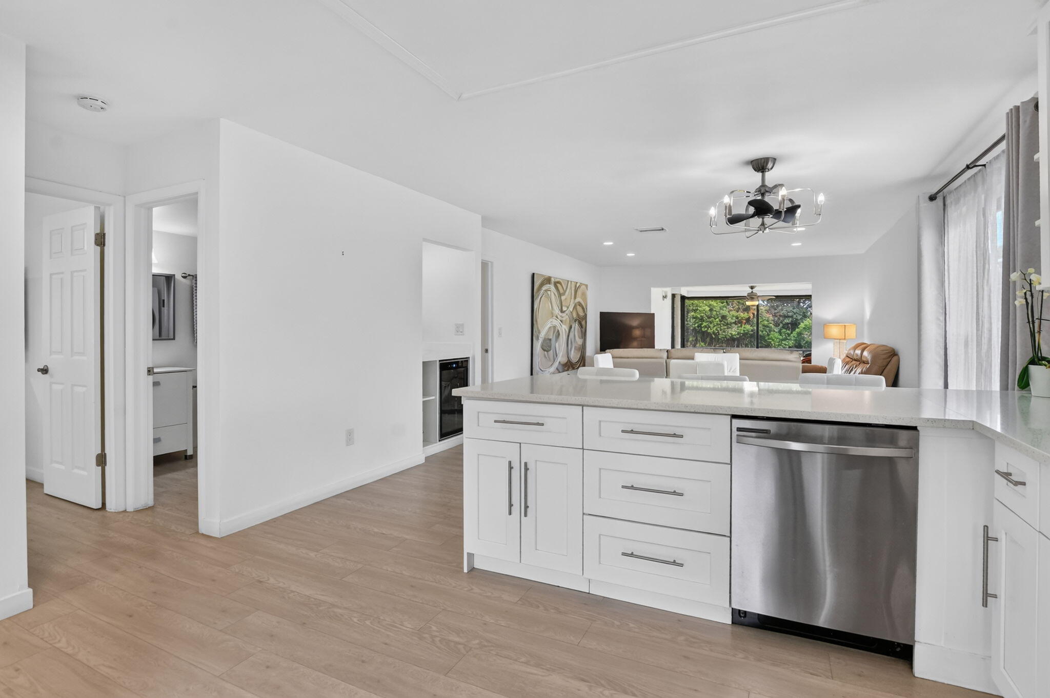 8545 Casa Del Lago, Unit 38H Boca Raton, FL 33433 - Photo 9 of 54 9-web-or-mls-DSC_4760