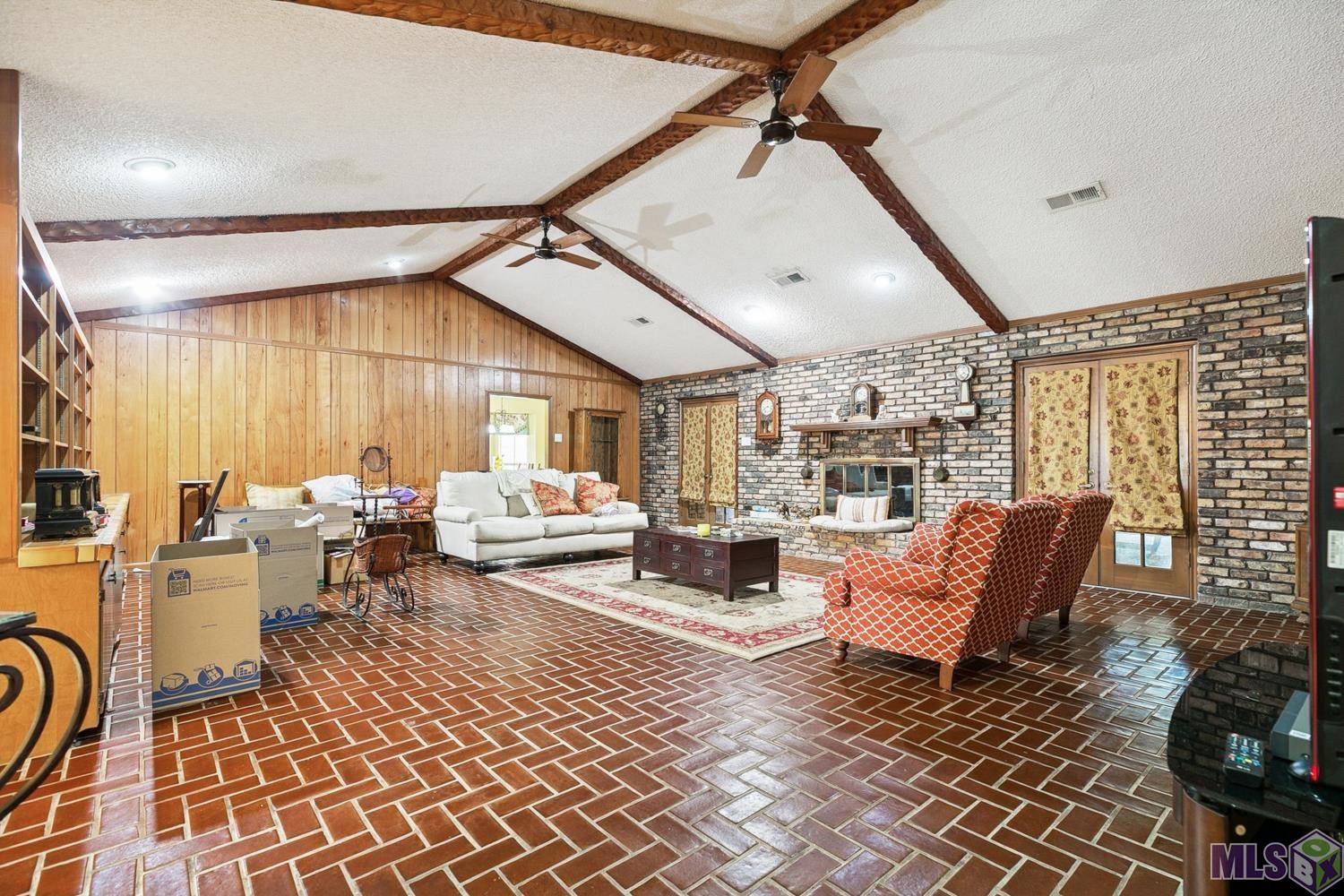 2147 Capri Drive Baton Rouge, LA 70815 - Photo 10 of 32