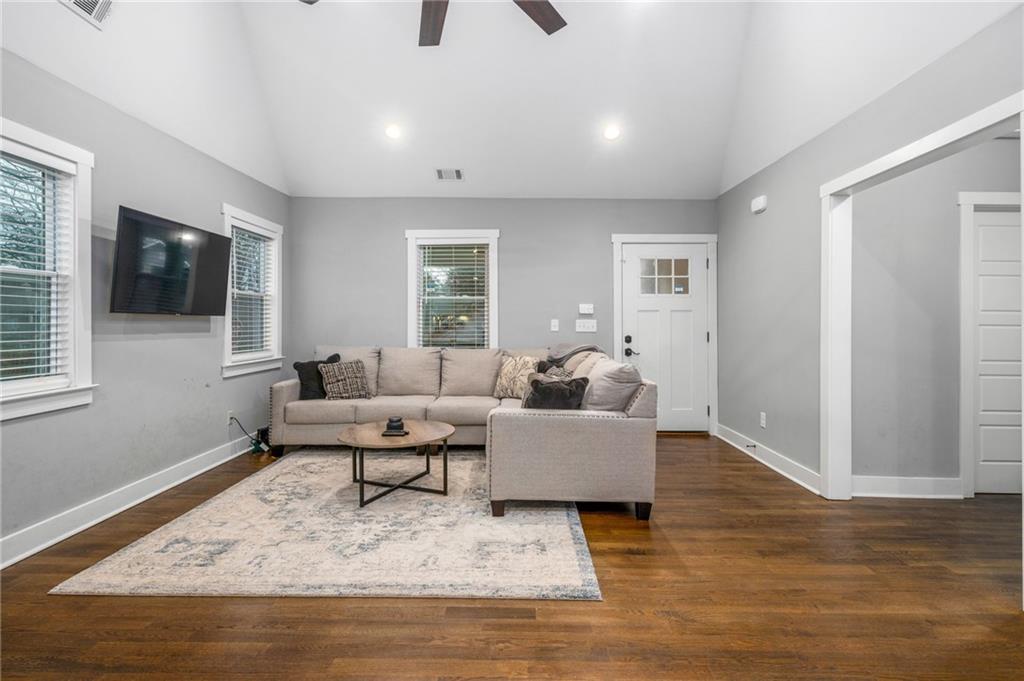 1375 Miller Reed Avenue Southeast Atlanta, GA 30315 - Photo 11 of 27