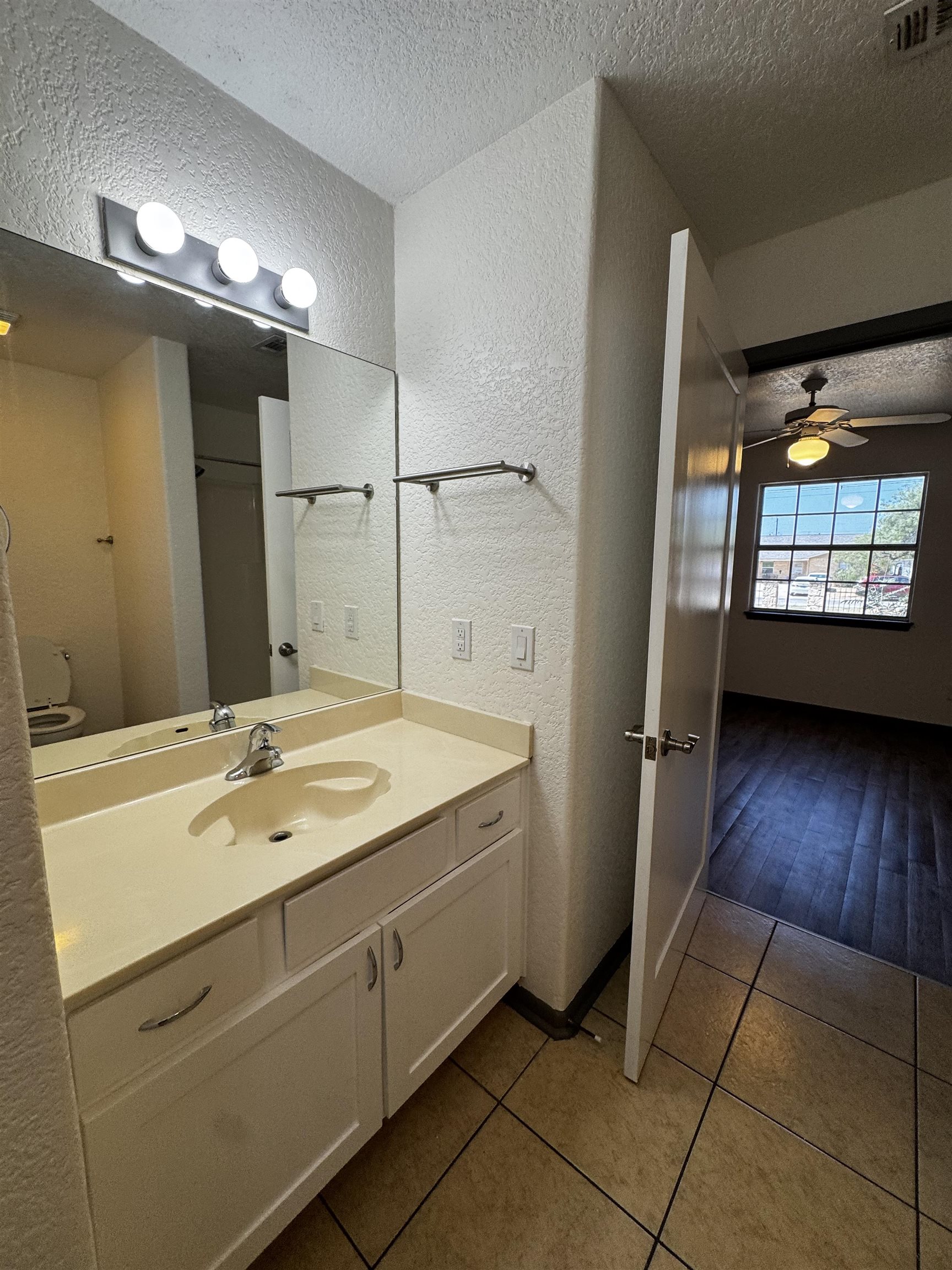 305 Ave R Marble Falls, TX 78654 - Photo 17 of 25 Gallery Image 17