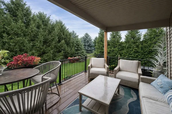 $380,000 | 723 Nancy Court, Sycamore, IL 60178