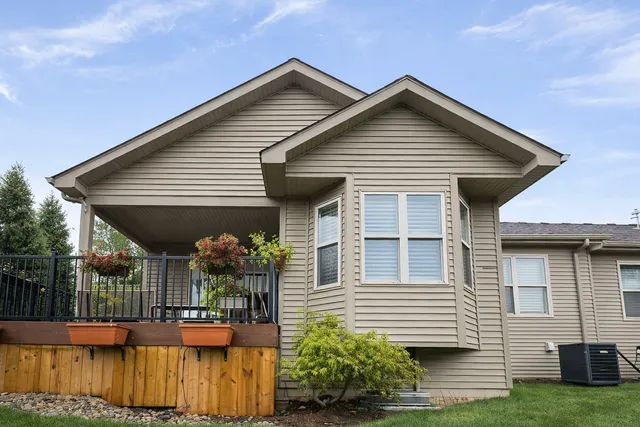 $399,000 | 723 Nancy Court, Sycamore, IL 60178