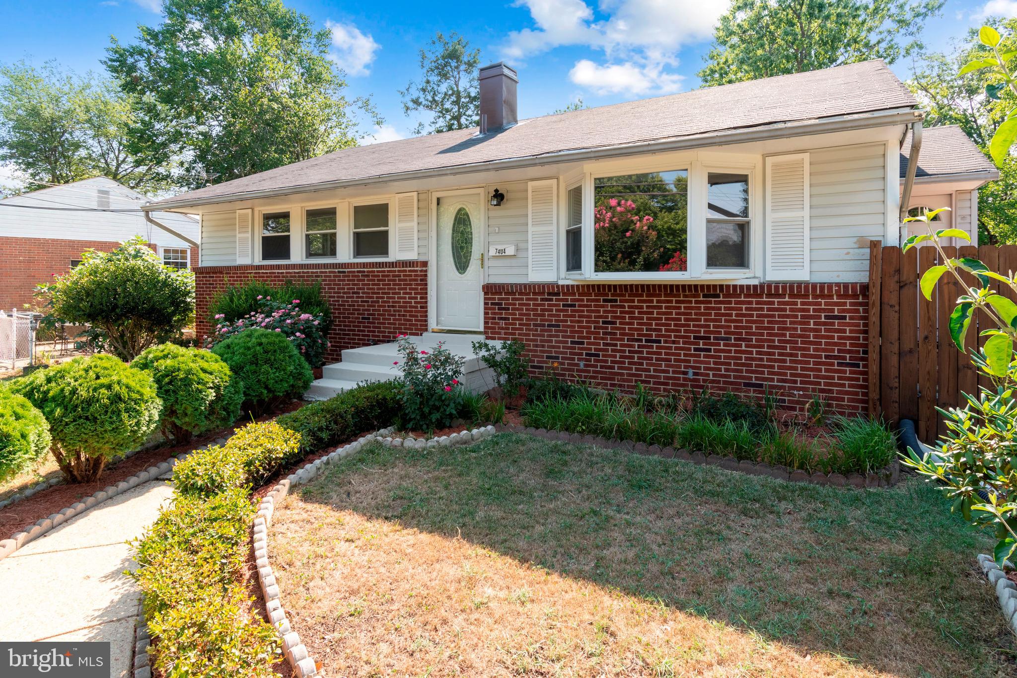 7404 Fordson Road Alexandria, VA 22306 - Photo 2 of 41 Gallery Image 2