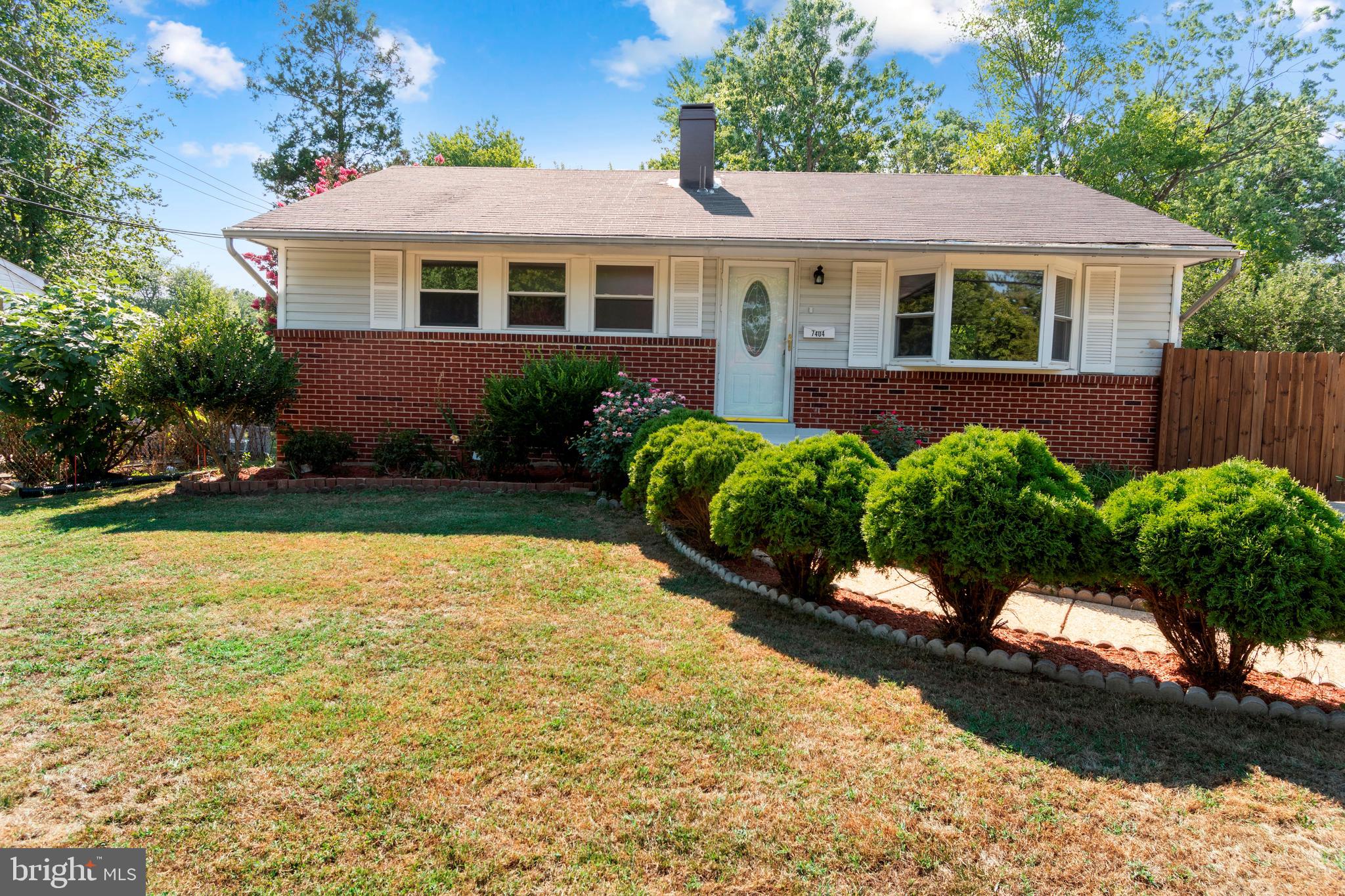 7404 Fordson Road Alexandria, VA 22306 - Photo 3 of 41 Gallery Image 3
