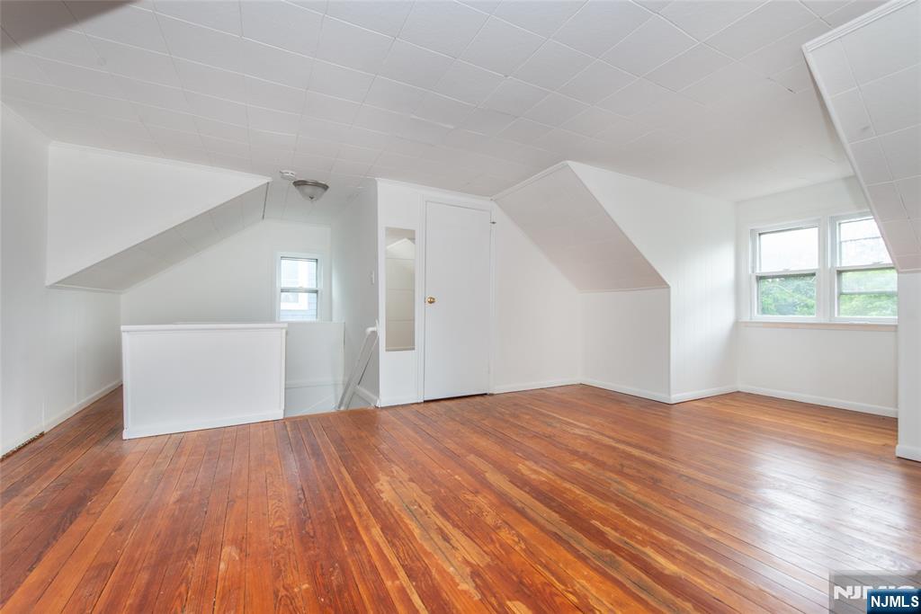 51 Riggs Place, Unit 2 South Orange, NJ 07079 - Photo 11 of 18