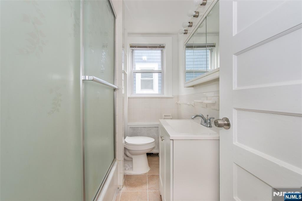 51 Riggs Place, Unit 2 South Orange, NJ 07079 - Photo 12 of 18