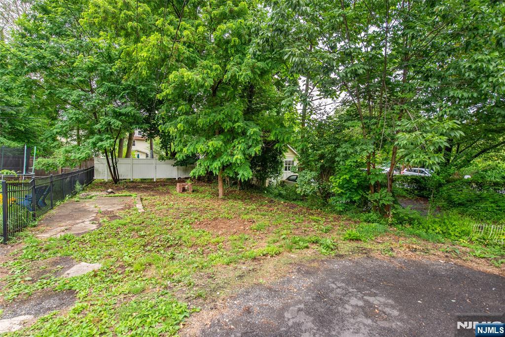 51 Riggs Place, Unit 2 South Orange, NJ 07079 - Photo 18 of 18