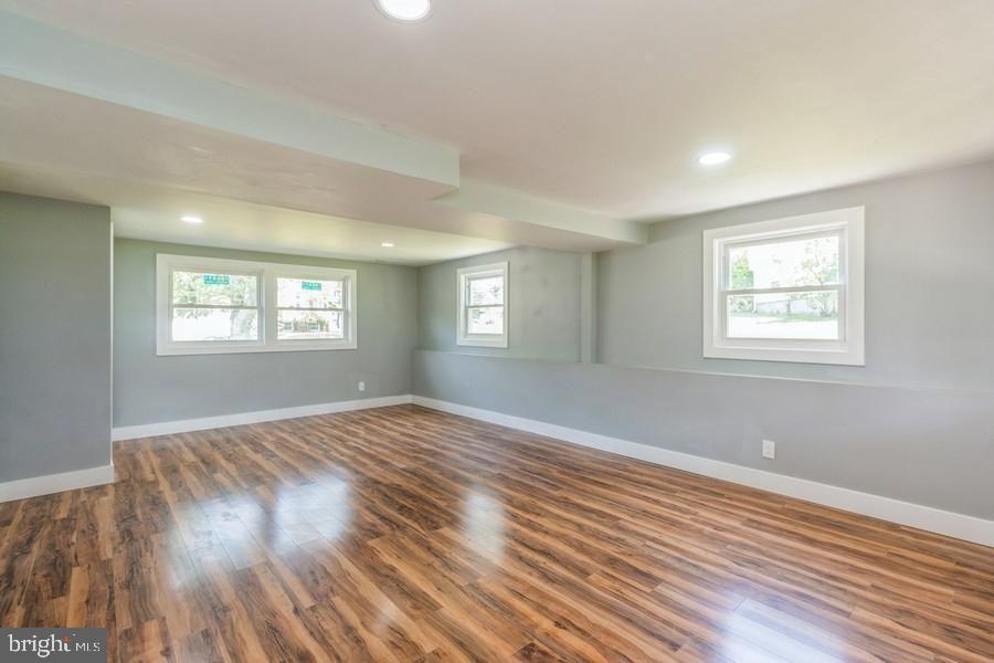 10 Parkview Road Stratford, NJ 08084 - Photo 12 of 25 Gallery Image 12