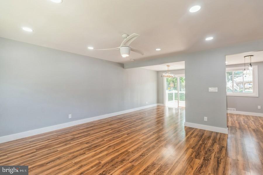 10 Parkview Road Stratford, NJ 08084 - Photo 6 of 25 Gallery Image 6