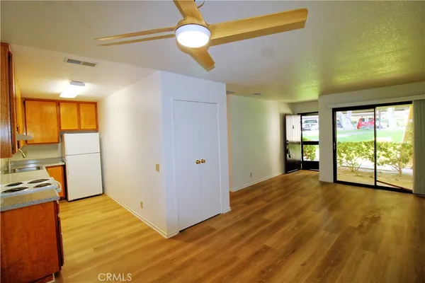 $1,425 | 2800 Los Felices Circle East, Unit 113, Palm Springs, CA 92262