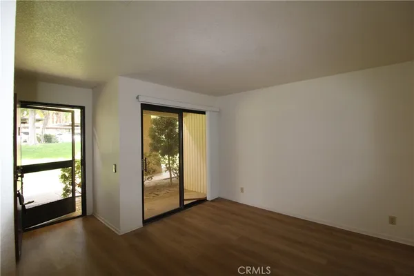 $1,425 | 2800 Los Felices Circle East, Unit 113, Palm Springs, CA 92262