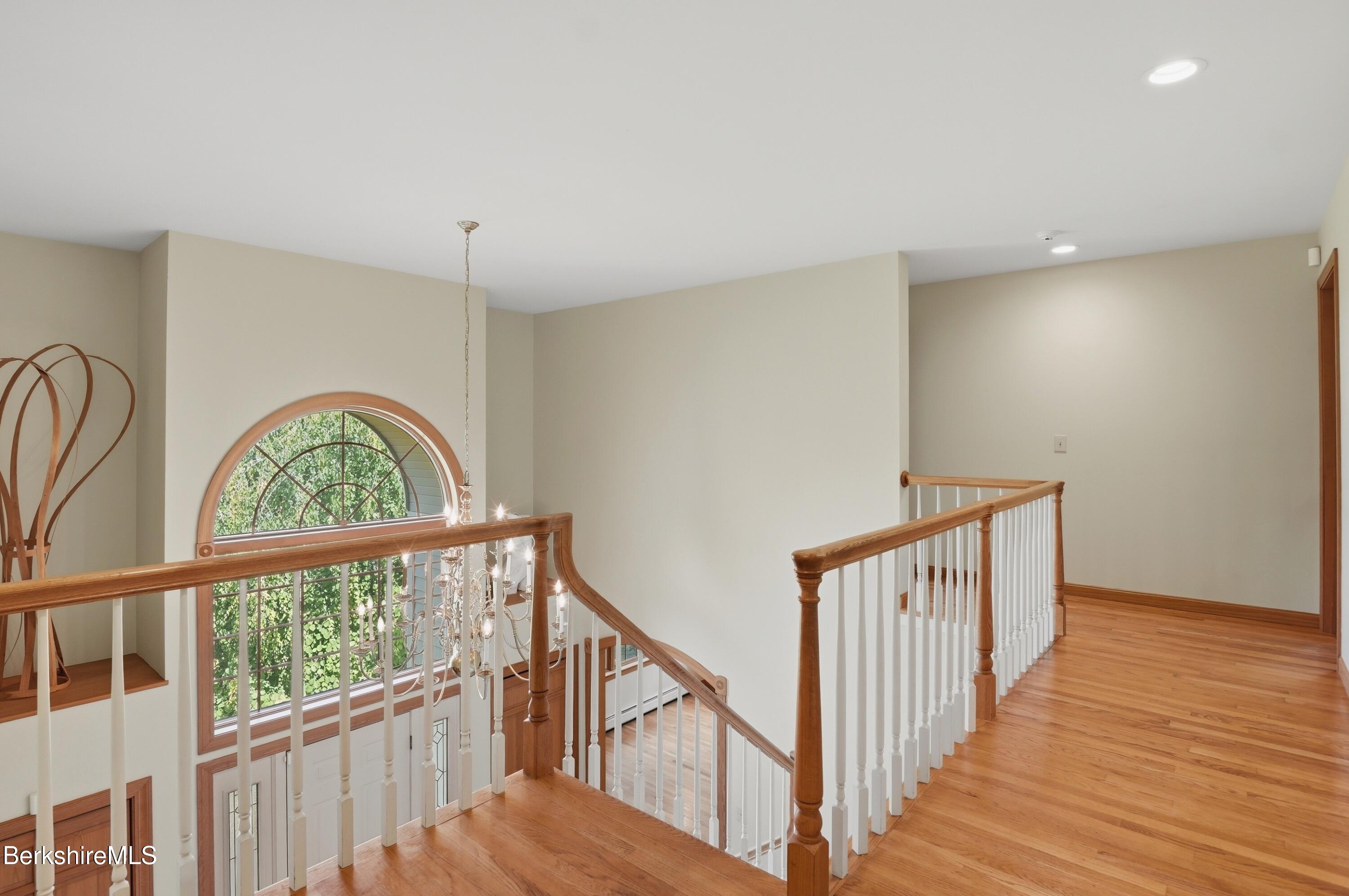 36 Meadow Ridge Drive Pittsfield, MA 01201 - Photo 29 of 54 dsc08571