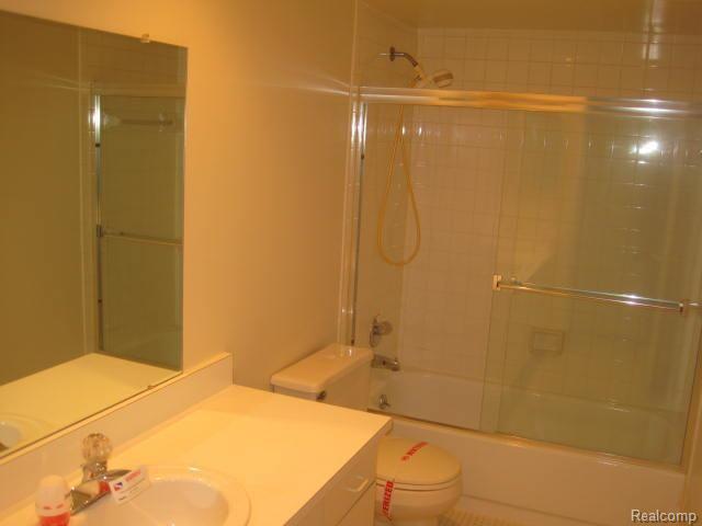 29561 Pine Ridge Circle Farmington, MI 48331 - Photo 12 of 14 bath1.jpg