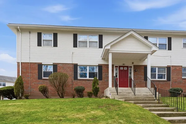 $197,500 | 80 Colonial Circle, Unit B, Chicopee, MA 01020
