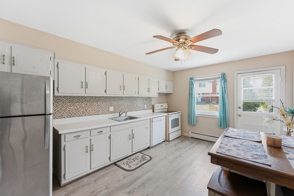 80 Colonial Circle, Unit B Chicopee, MA 01020 - Photo 13 of 33