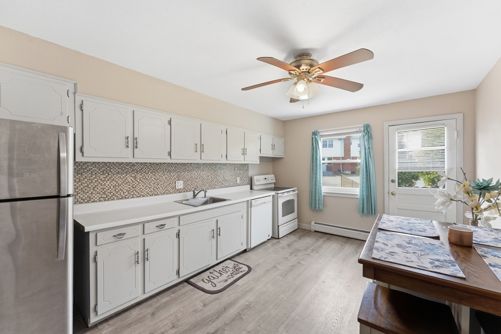 80 Colonial Circle, Unit B Chicopee, MA 01020 - Photo 15 of 33