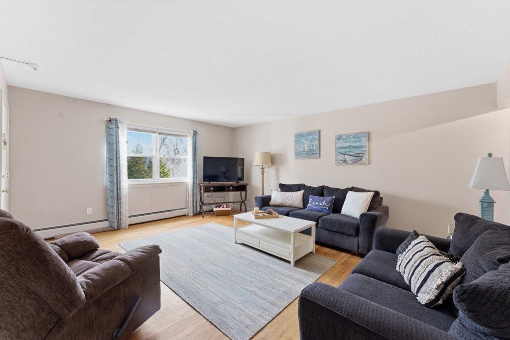 80 Colonial Circle, Unit B Chicopee, MA 01020 - Photo 8 of 33