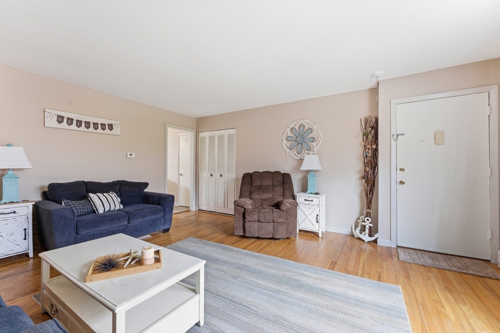 80 Colonial Circle, Unit B Chicopee, MA 01020 - Photo 9 of 33