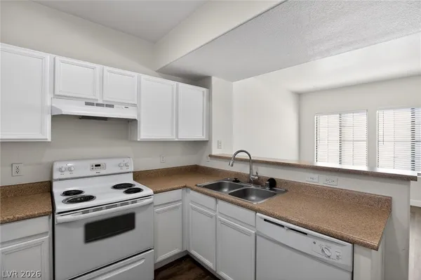 $1,200 | 2060 Rancho Lake Drive, Unit 203, Las Vegas, NV 89108
