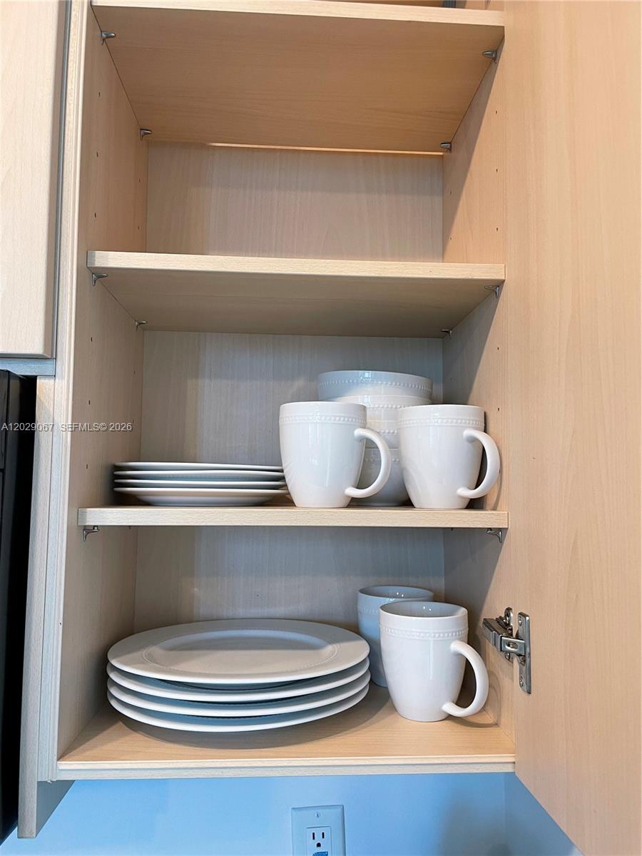 79 Southwest 12th Street, Unit 2407S Miami, FL 33130 - Photo 27 of 39