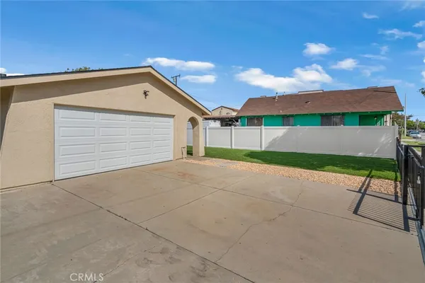 $799,000 | 735 South Arizona Avenue, Los Angeles, CA 90022