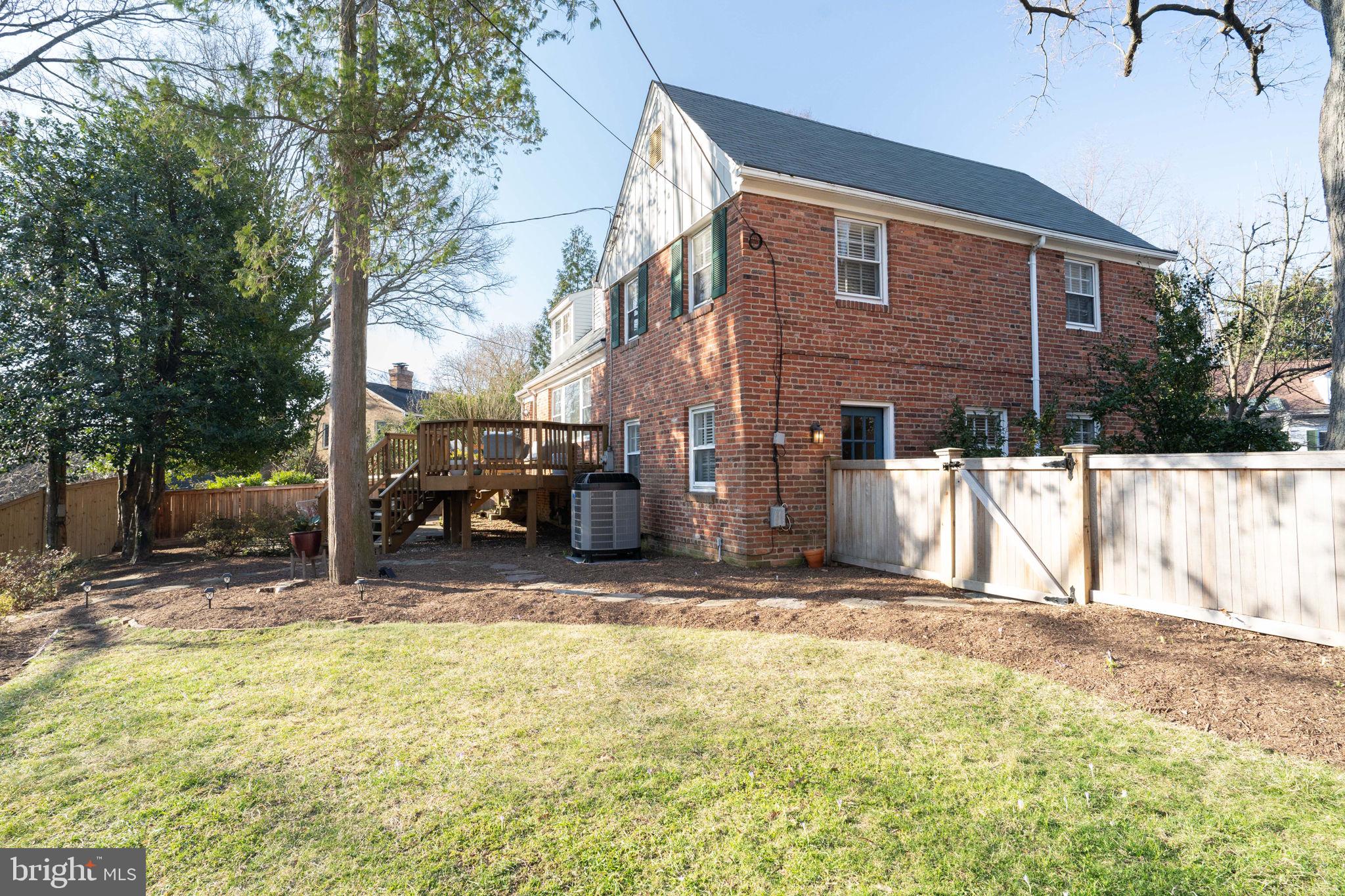 406 West Braddock Road Alexandria, VA 22302 - Photo 48 of 56 Level section of lawn perfect for swing or games