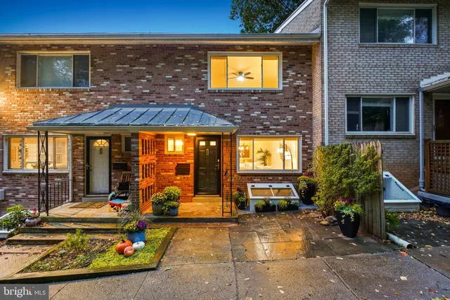 a view of a house with sitting area