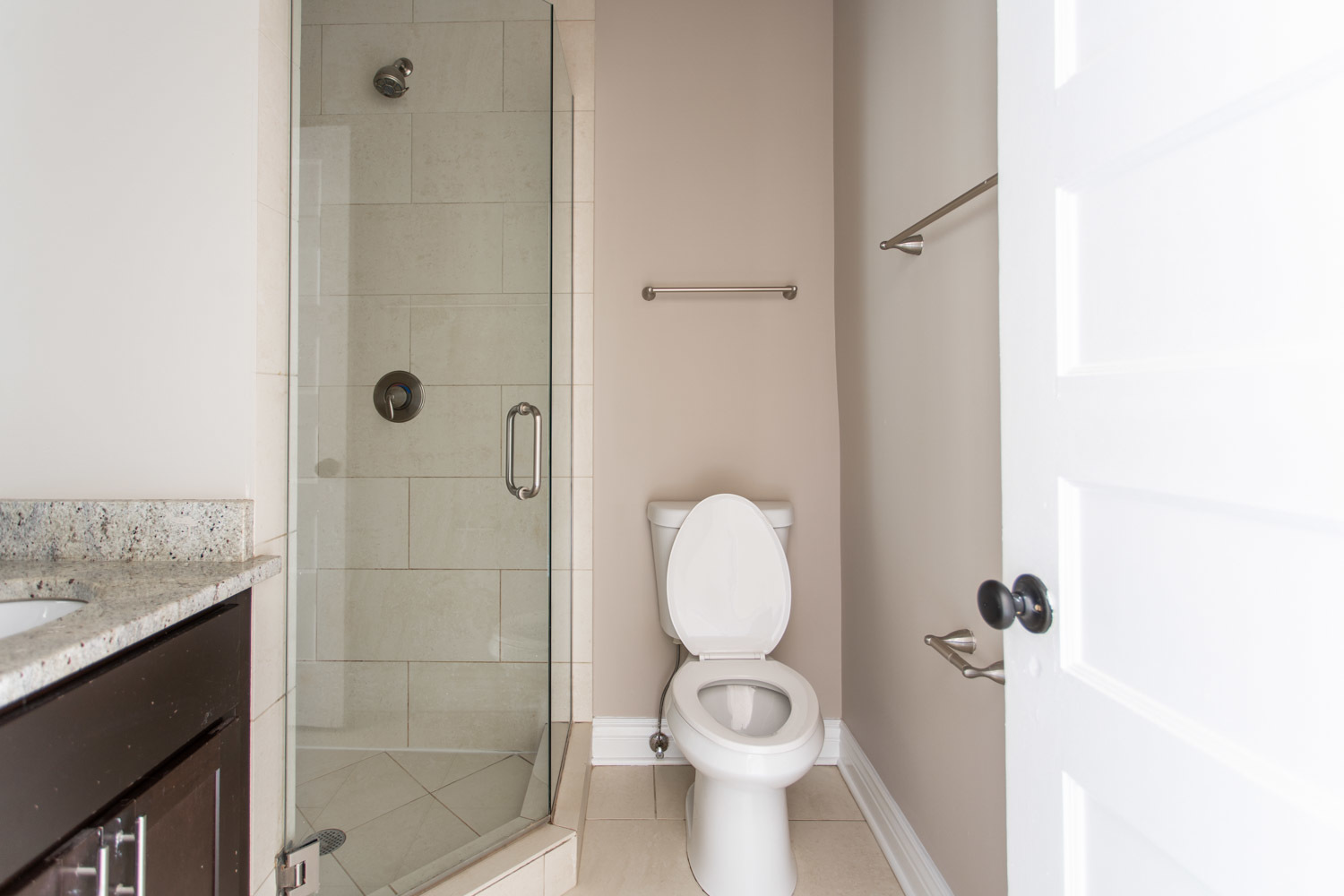 1525 West Addison Street, Unit 3 Chicago, IL 60613 - Photo 13 of 32