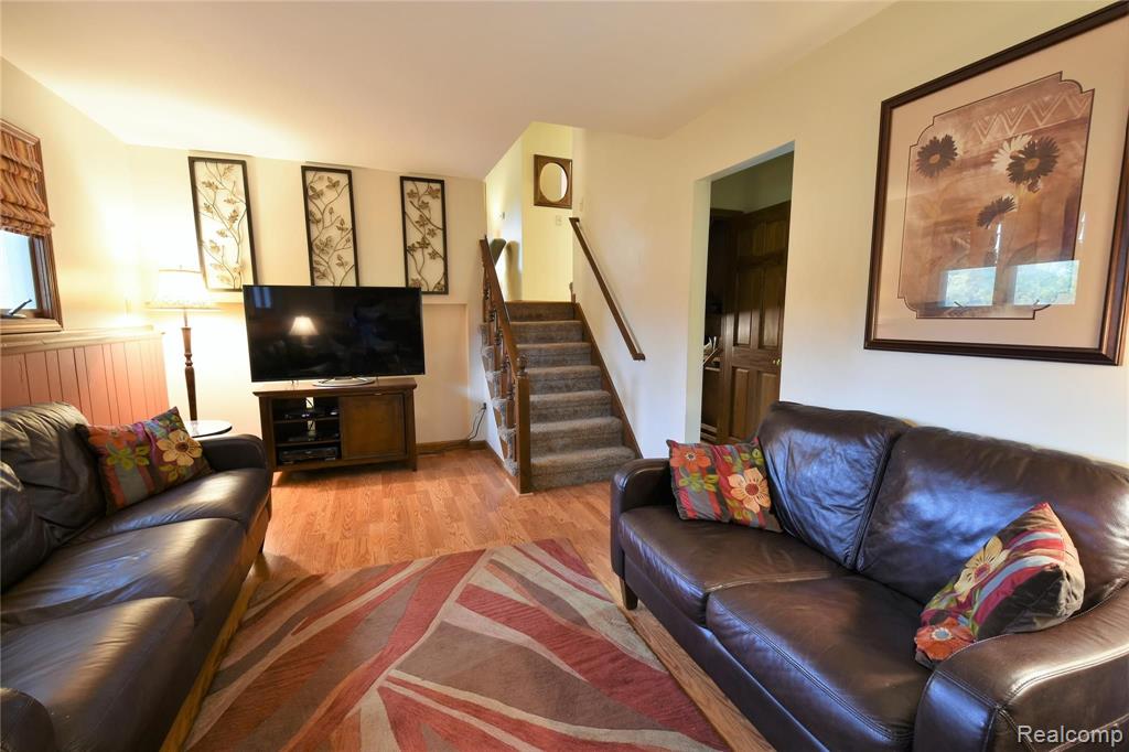 10498 Carmer Road Fenton, MI 48430 - Photo 25 of 40