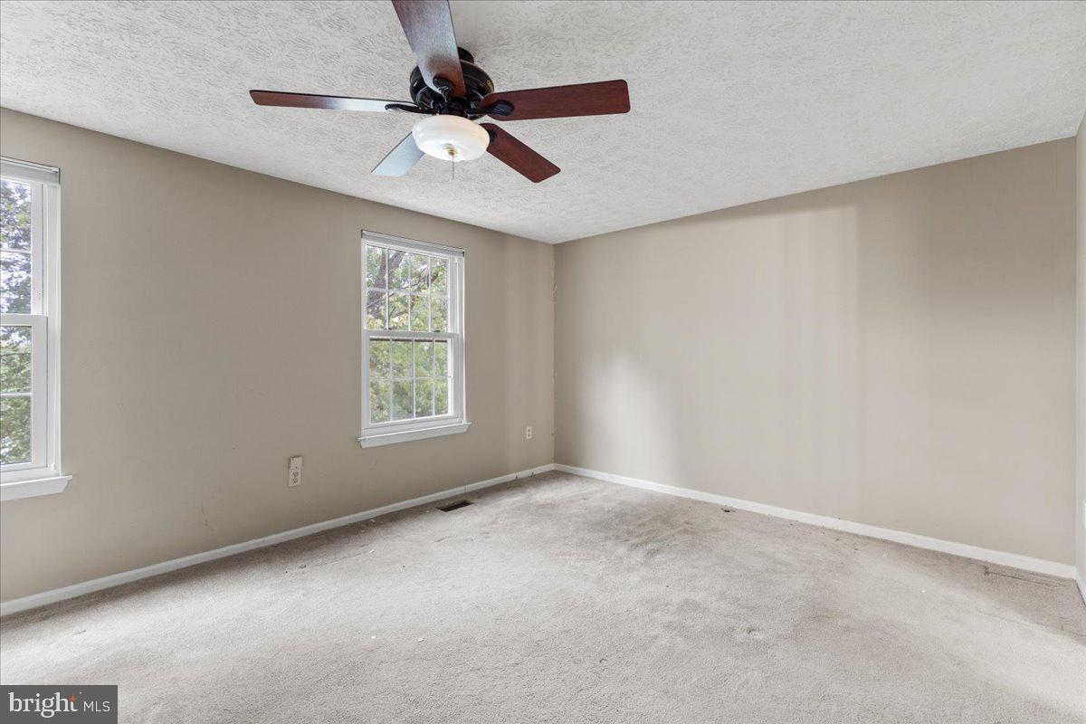 9411 Chippenham Drive Laurel, MD 20723 - Photo 14 of 25