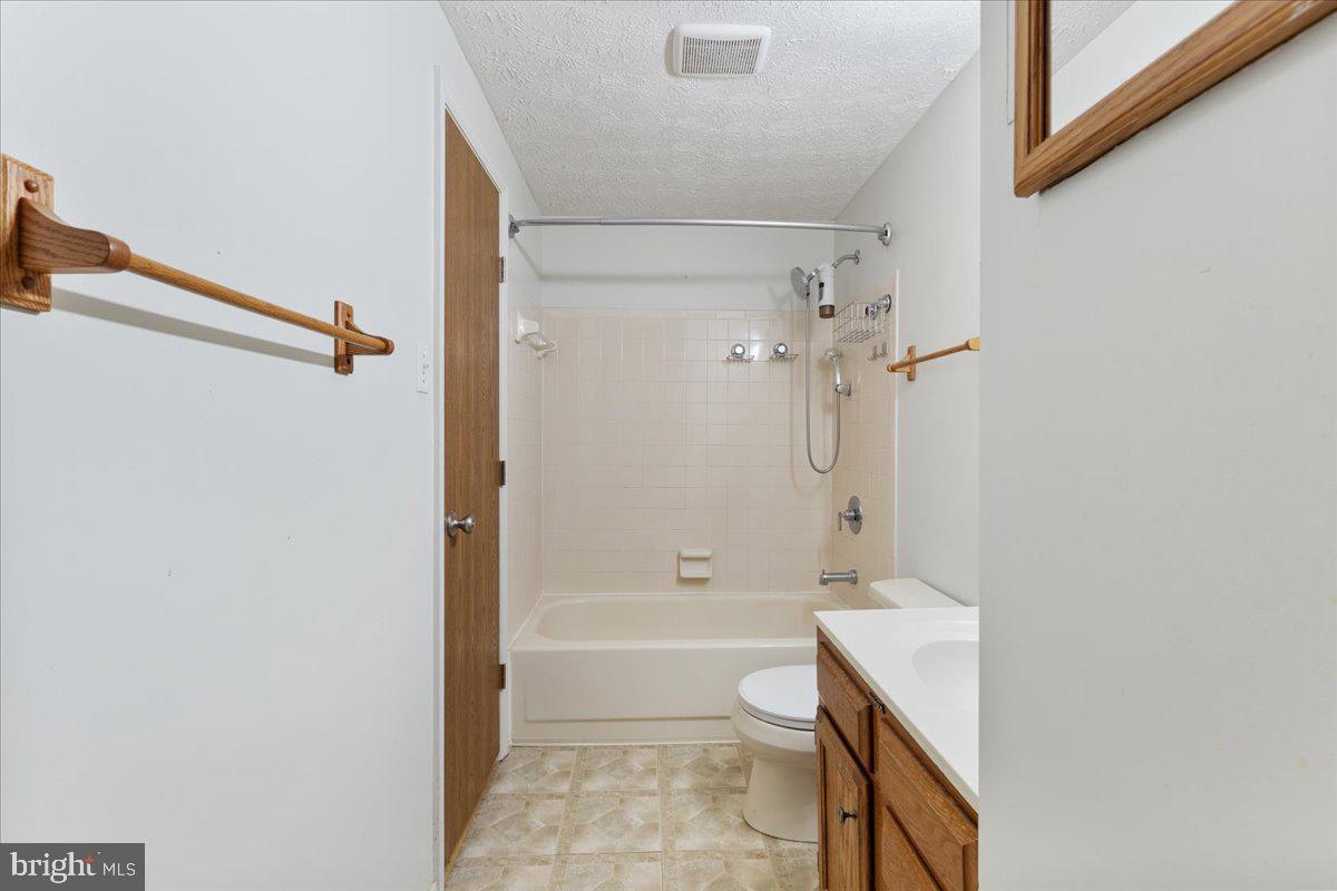 9411 Chippenham Drive Laurel, MD 20723 - Photo 18 of 25