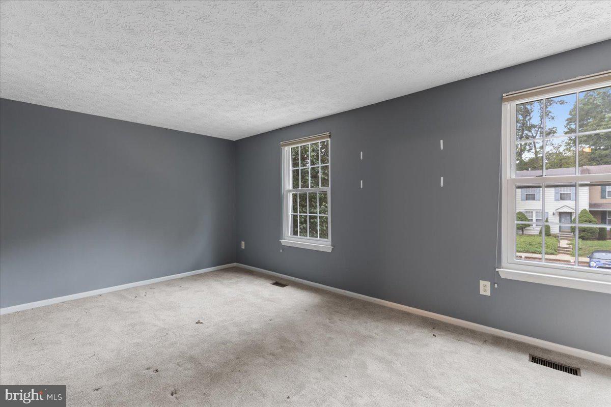 9411 Chippenham Drive Laurel, MD 20723 - Photo 20 of 25