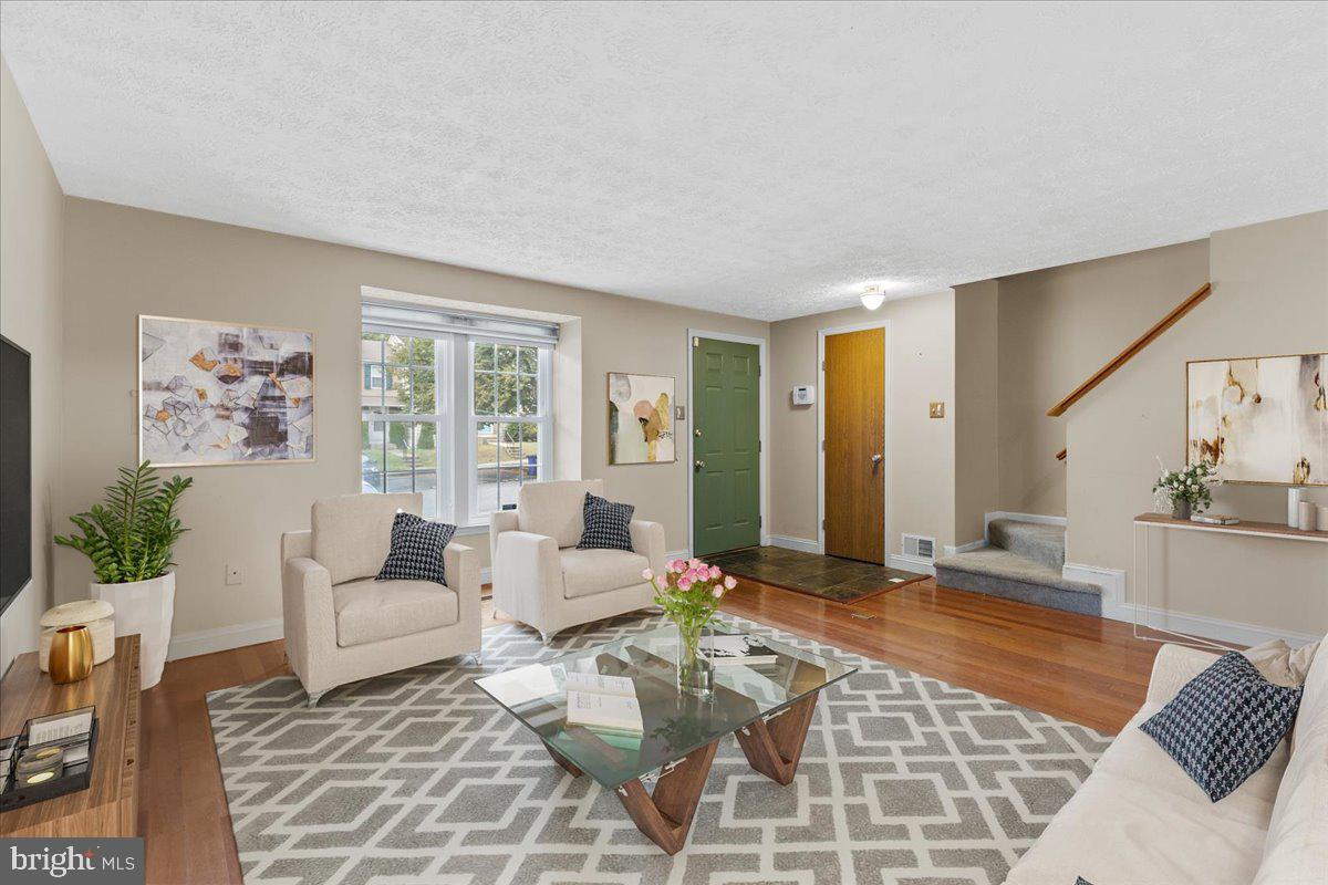 9411 Chippenham Drive Laurel, MD 20723 - Photo 3 of 25