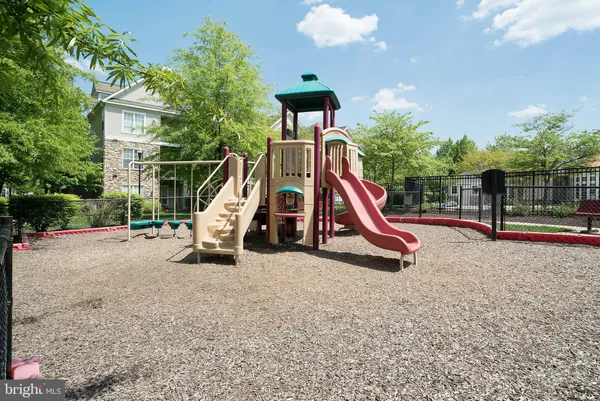 $2,300 | 13331 D Connor Drive, Centreville, VA 20120
