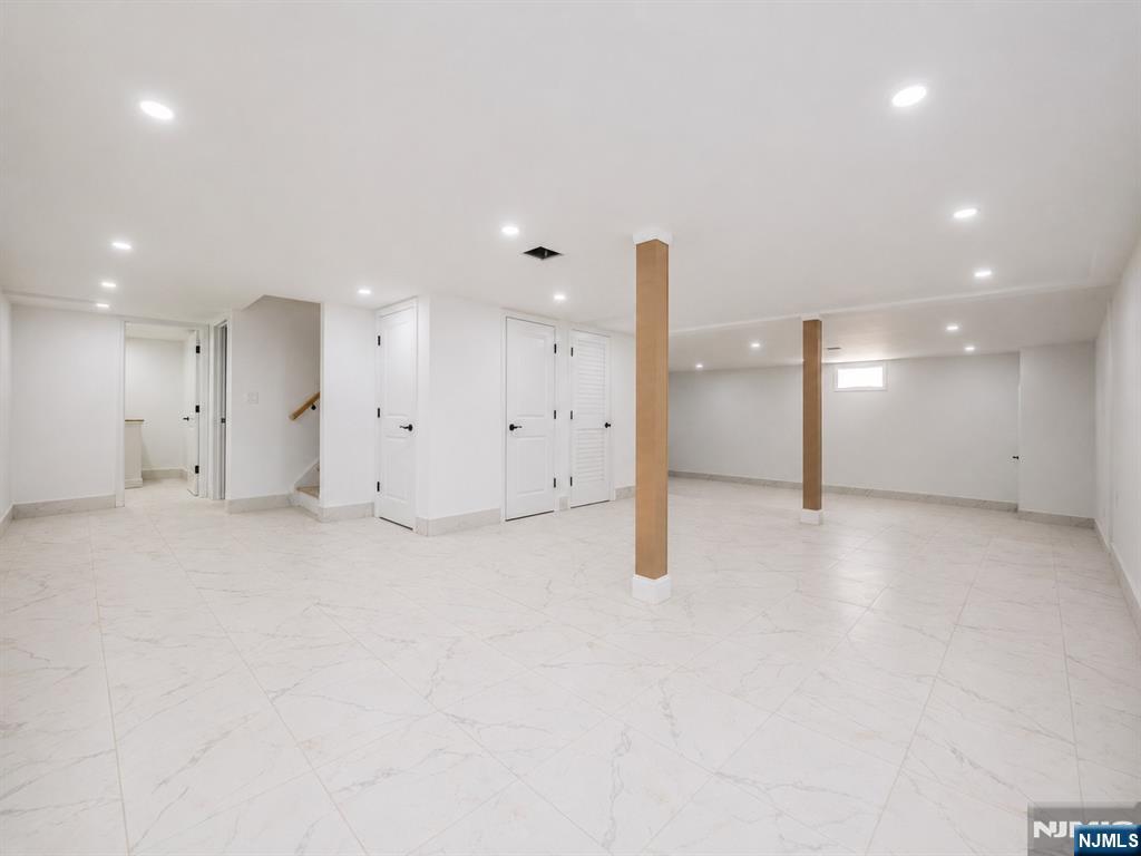 412 Gregory Road Paramus, NJ 07652 - Photo 41 of 45 Gallery Image 41