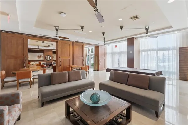 $3,650 | 1945 South Ocean Drive, Unit 509, Hallandale Beach, FL 33009