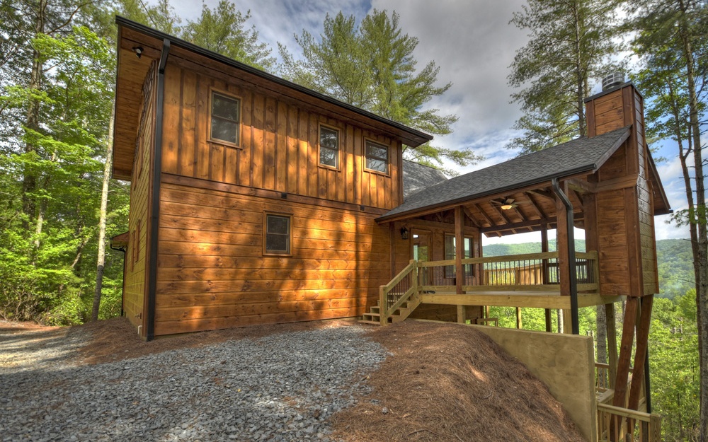 6 Blue Ridge Cherry Log, GA 30522 - Photo 1 of 1 a front view of a house with a yard