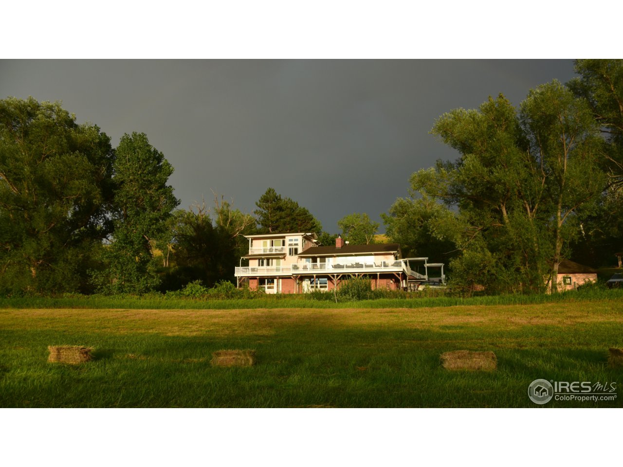1498 Marshall Road Boulder, CO 80305 - Photo 6 of 40 a black and white photo of a golf course
