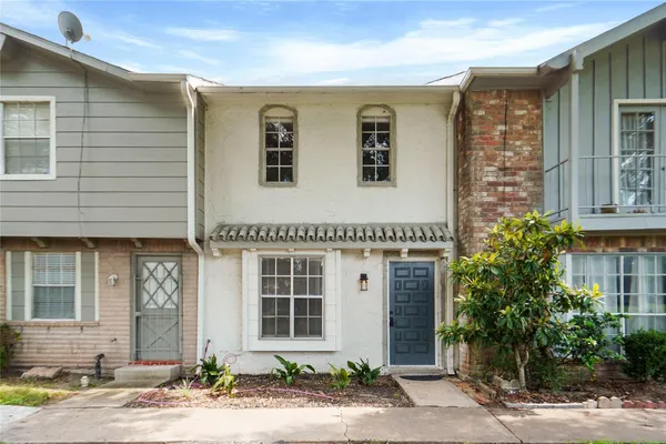 $945 | 12873 High Star Drive, Houston, TX 77072