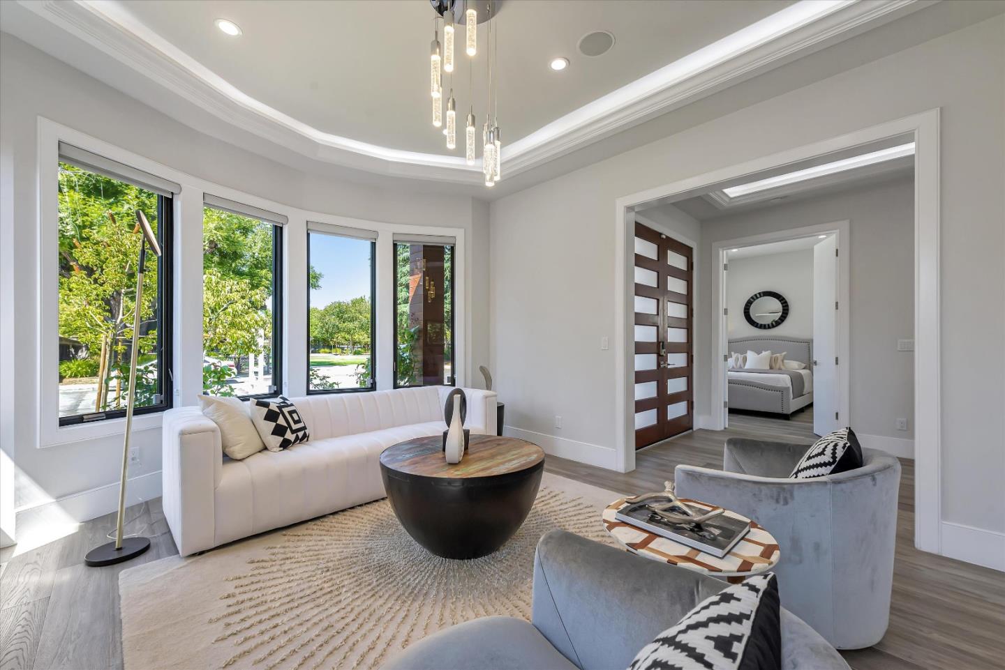59 Devonshire Avenue Mountain View, CA 94043 - Photo 10 of 53 a living room with furniture and a large window