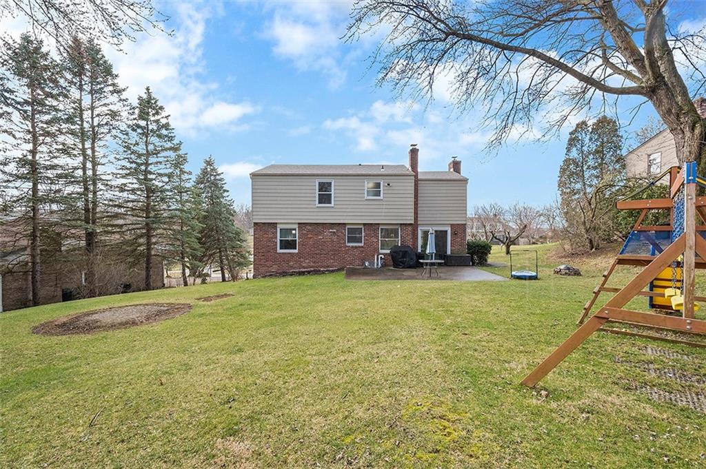 1396 Old Meadow Road Pittsburgh, PA 15241 - Photo 20 of 24 Gallery Image 20