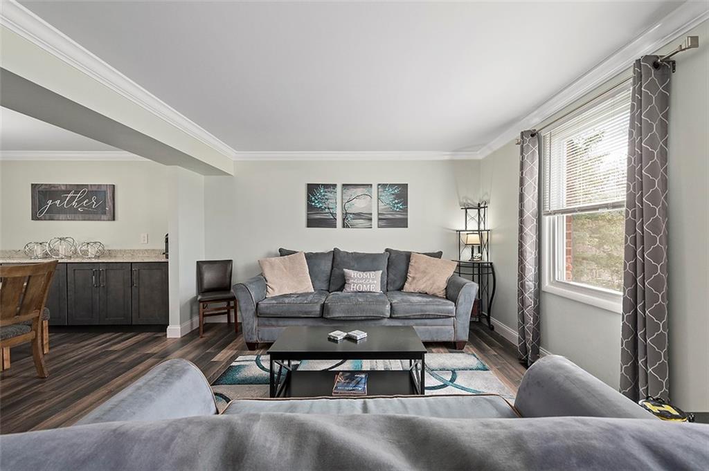 1396 Old Meadow Road Pittsburgh, PA 15241 - Photo 4 of 24 Gallery Image 4