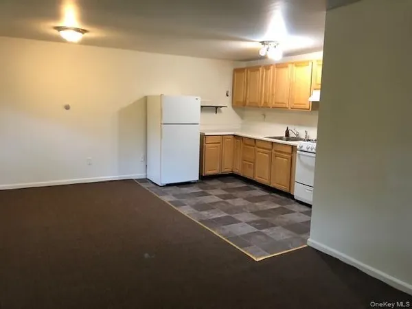 $1,825 | 49 Congers Road, Unit 7, New City, NY 10956