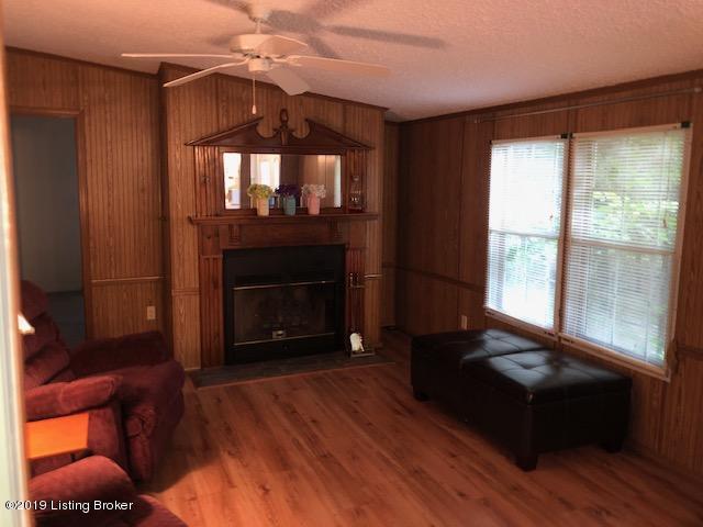 780 Indian Ridge Road Falls Of Rough, KY 40119 - Photo 8 of 17 family room