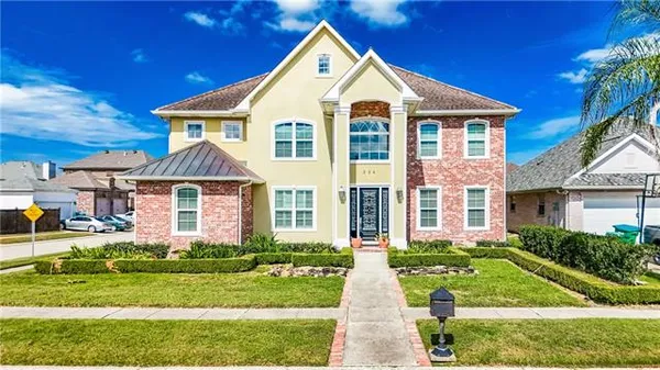 $580,000 | 224 Legrande Bayou Lane, Kenner, LA 70065