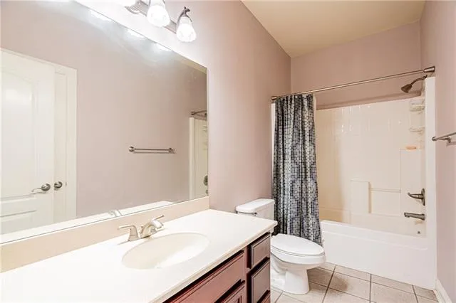 $580,000 | 224 Legrande Bayou Lane, Kenner, LA 70065