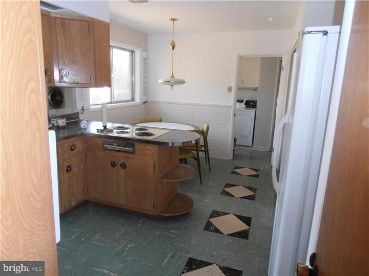 989 Springhouse Road Jenkintown, PA 19046 - Photo 12 of 13 Kitchen