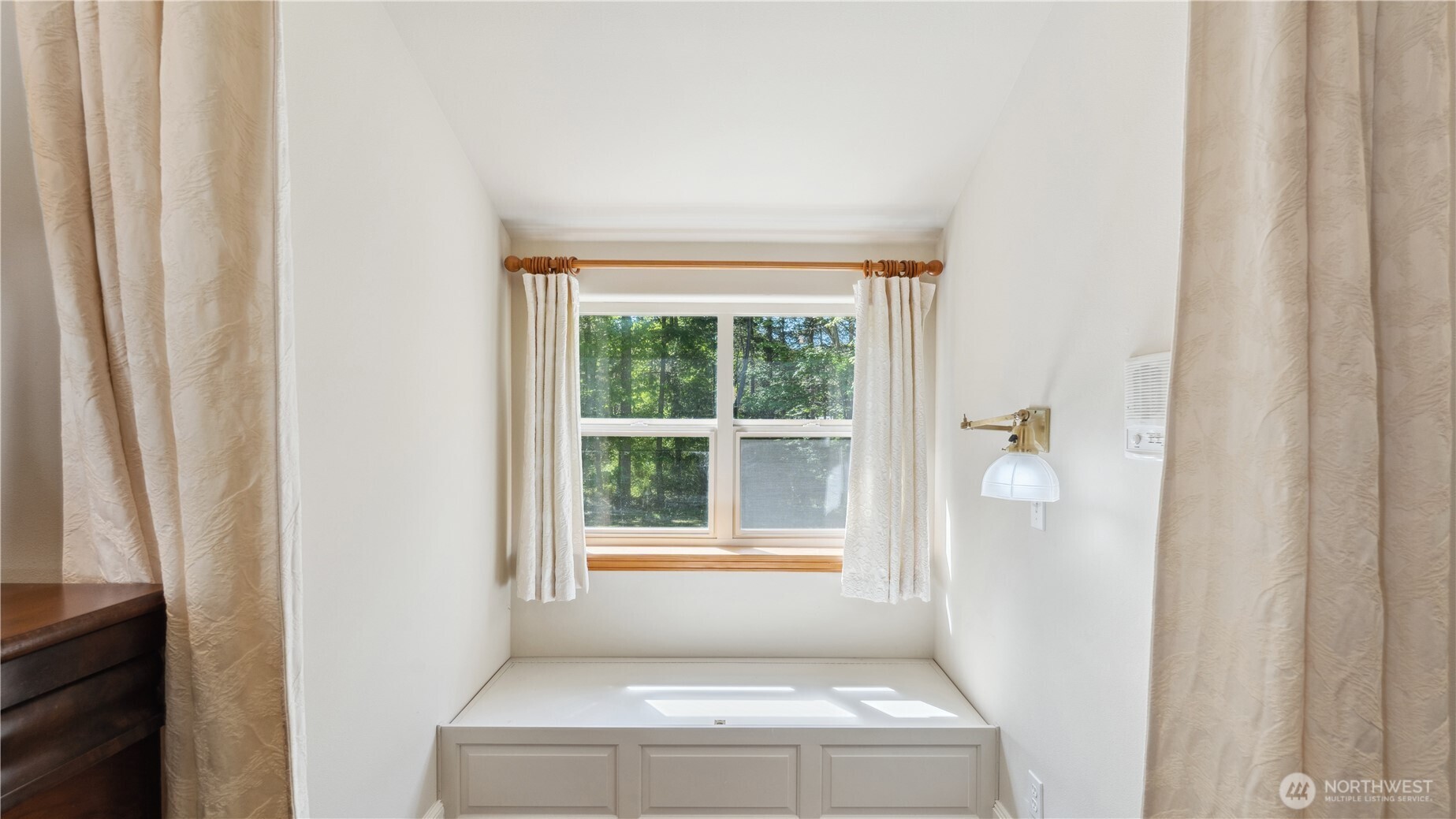 5513 Homestead Lane Anacortes, WA 98221 - Photo 24 of 37 a bathroom with a bathtub and window