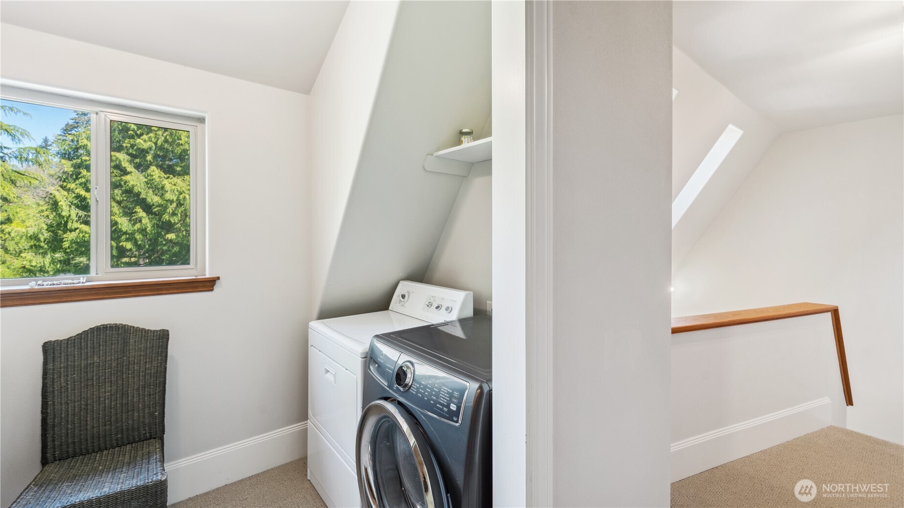 5513 Homestead Lane Anacortes, WA 98221 - Photo 25 of 37 a utility room with dryer and washer